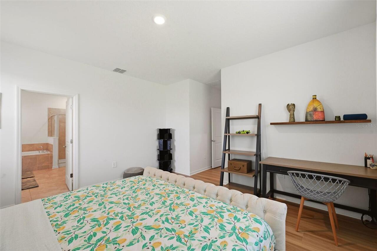 Listing Photo 28