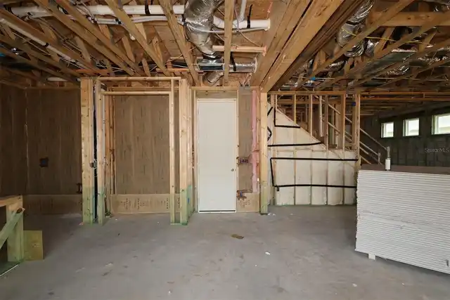 Listing Photo 16