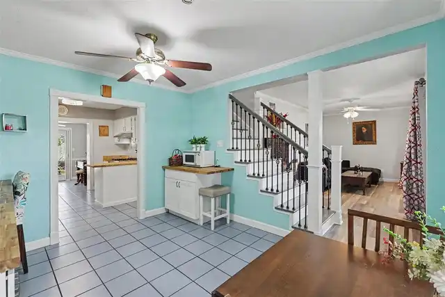 Listing Photo 6