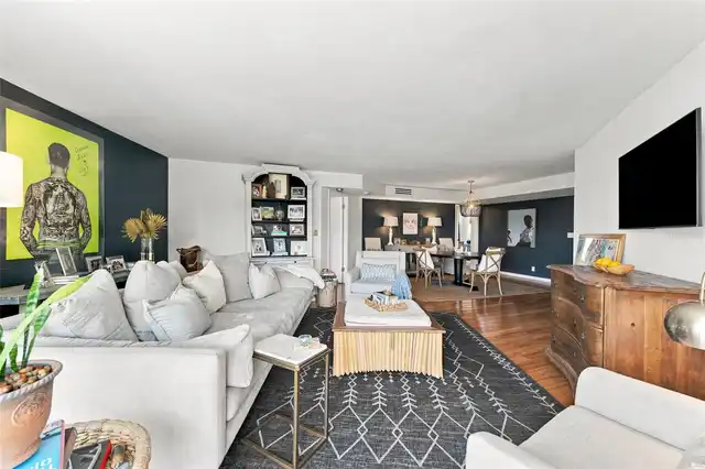 Listing Photo 8