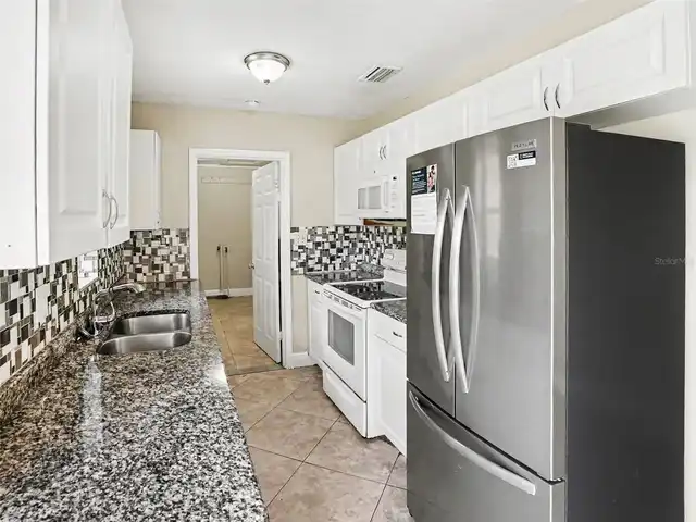 Listing Photo 7
