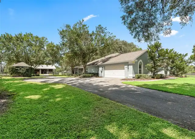Listing Photo 7