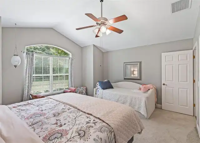 Listing Photo 25