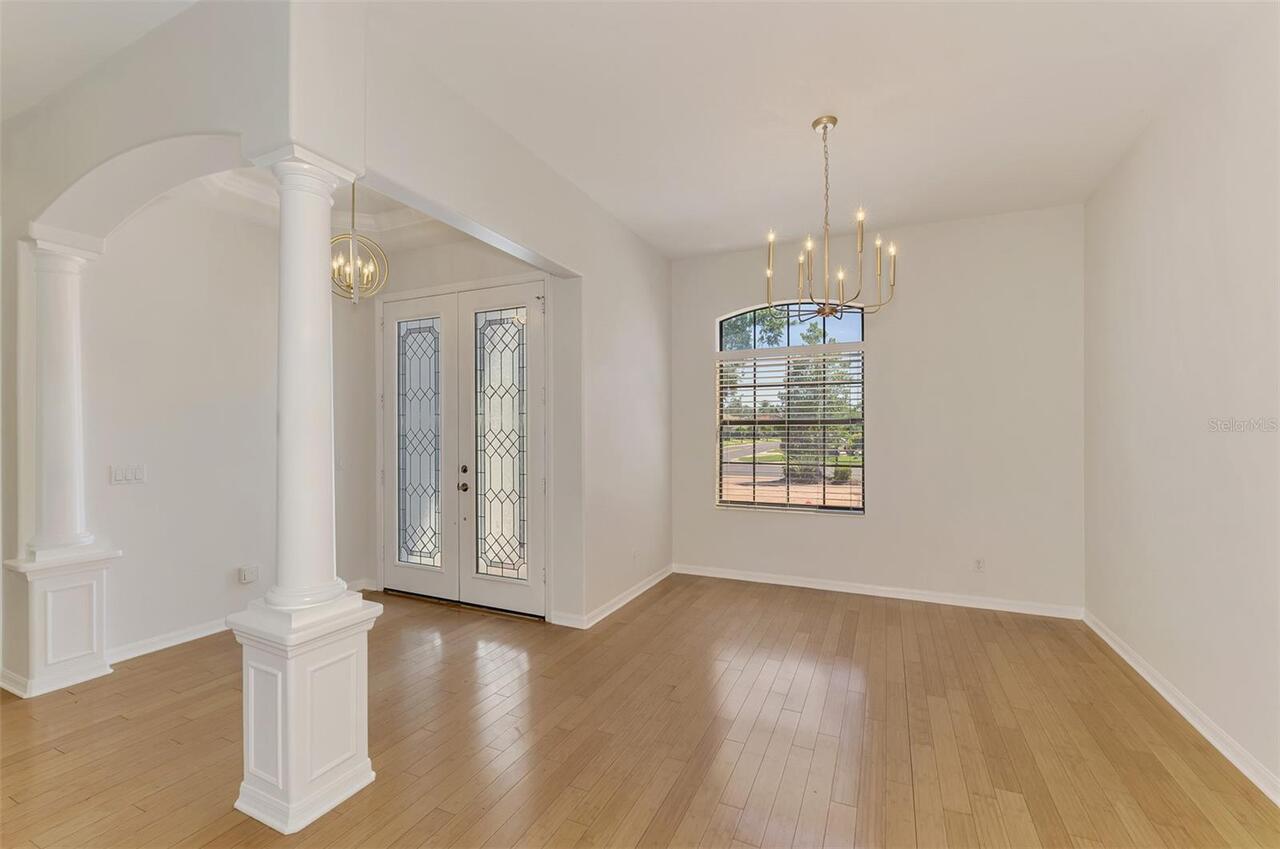 Listing Photo 12
