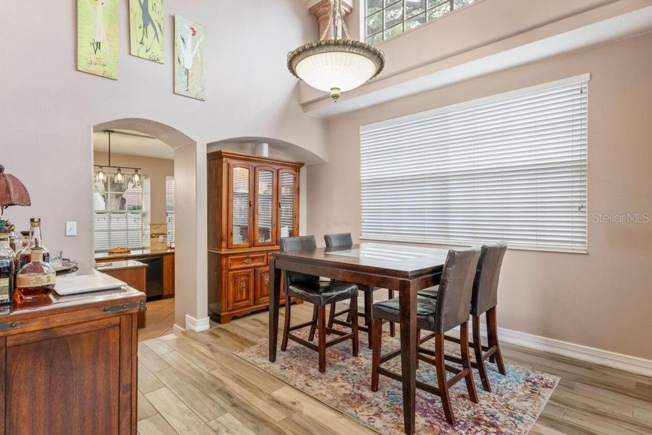 Listing Photo 11