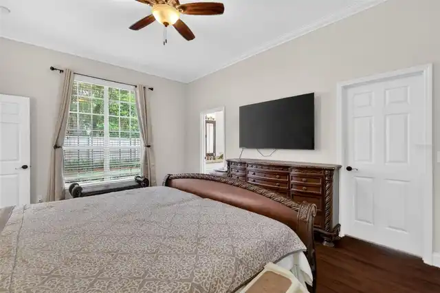 Listing Photo 14