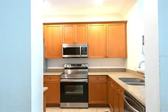 Listing Photo 10