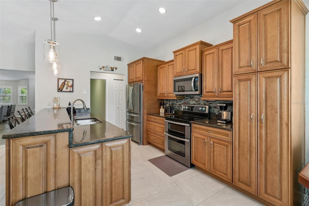 Listing Photo 17