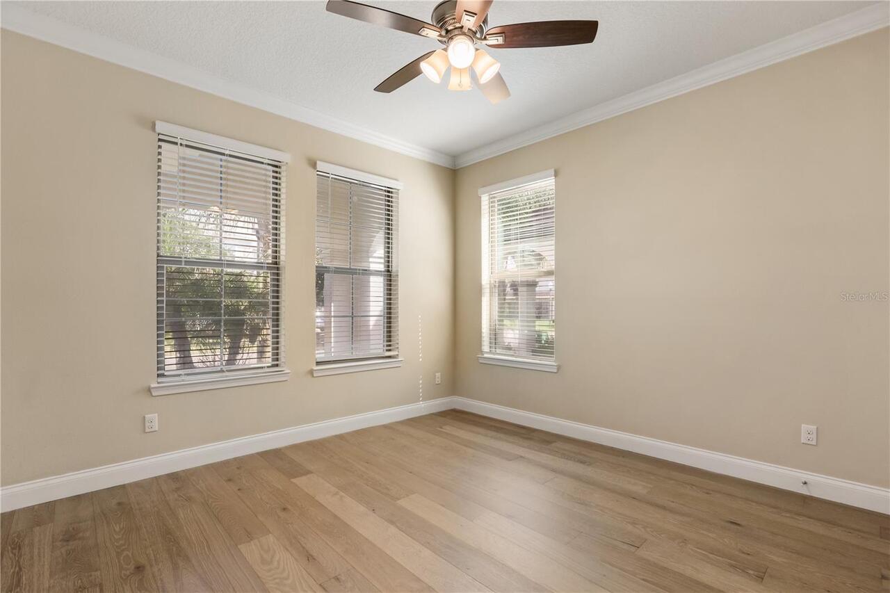 Listing Photo 23