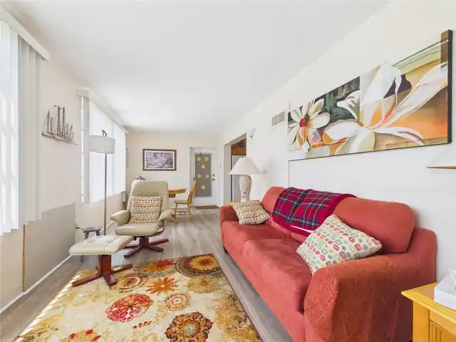 Listing Photo 16