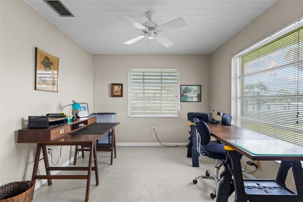 Listing Photo 12