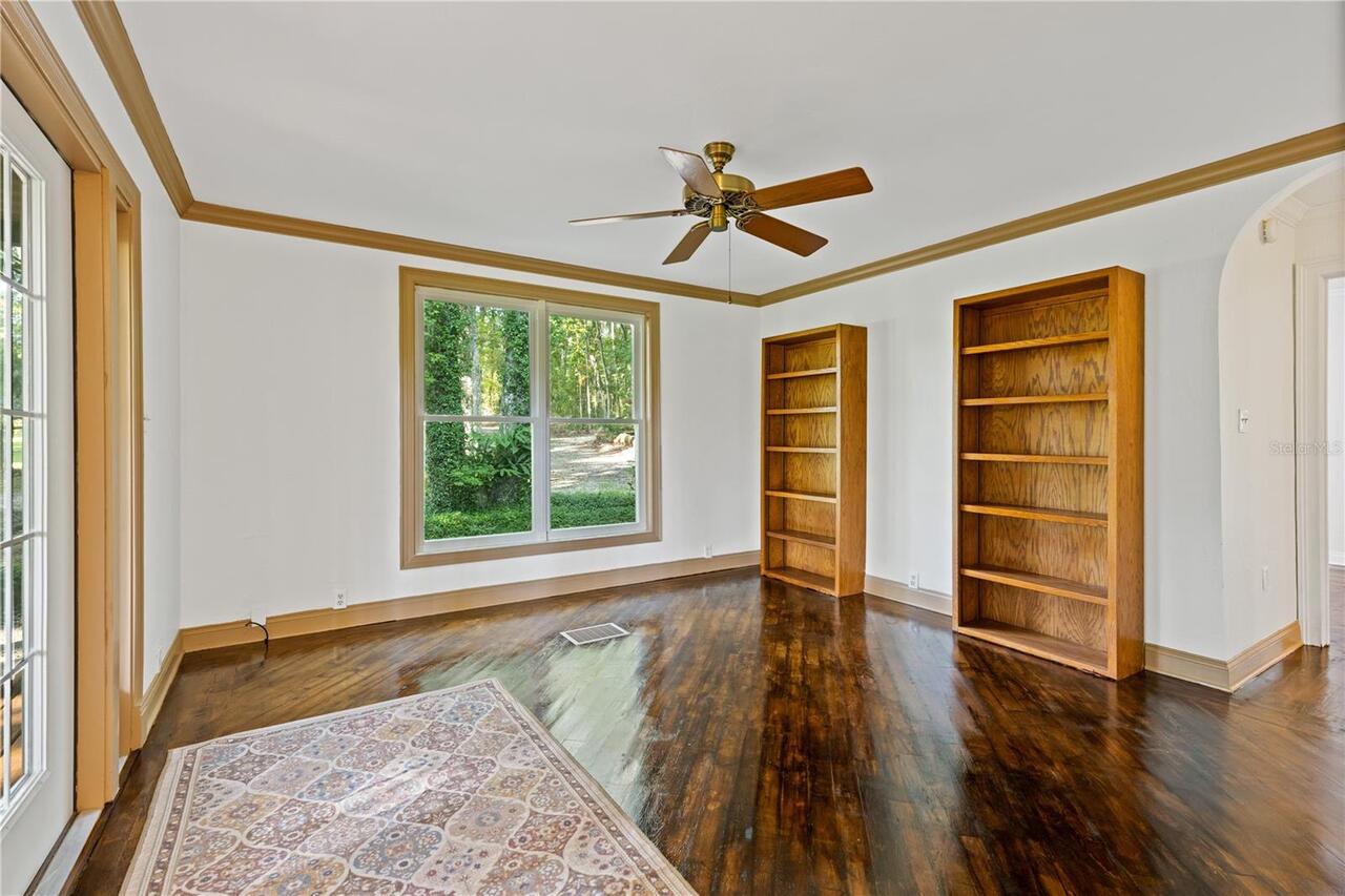 Listing Photo 23