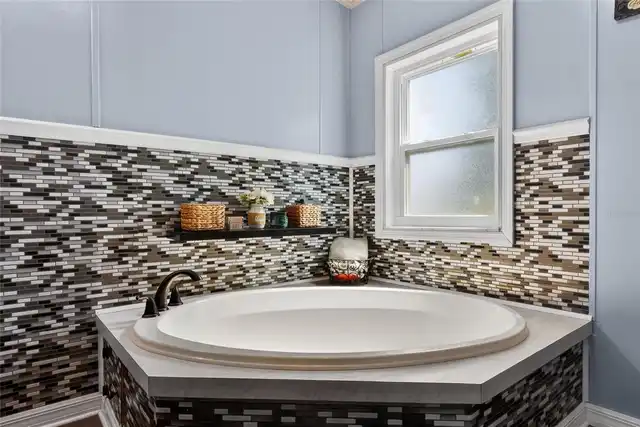 Listing Photo 23