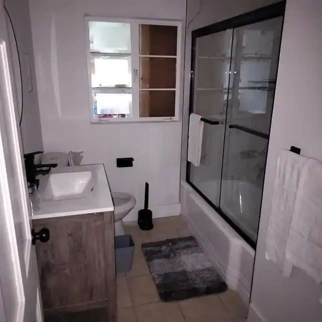 Listing Photo 8
