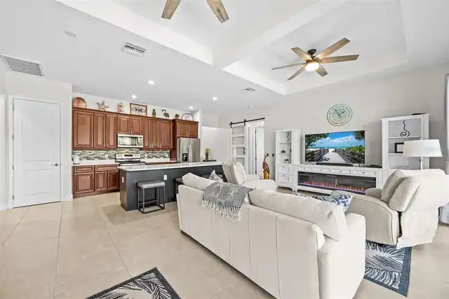 Listing Photo 12