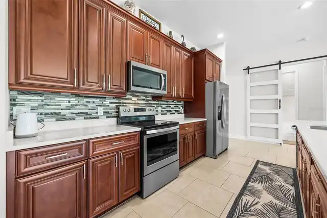 Listing Photo 18