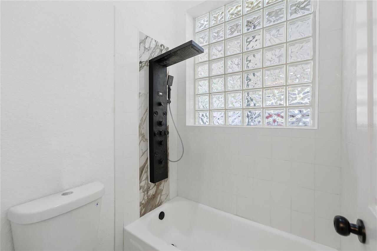 Listing Photo 28