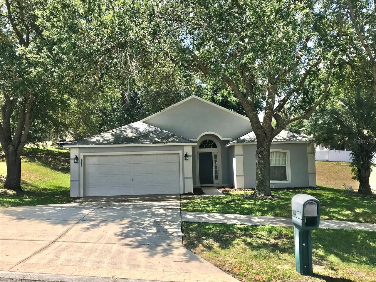 Minneola Real Estate