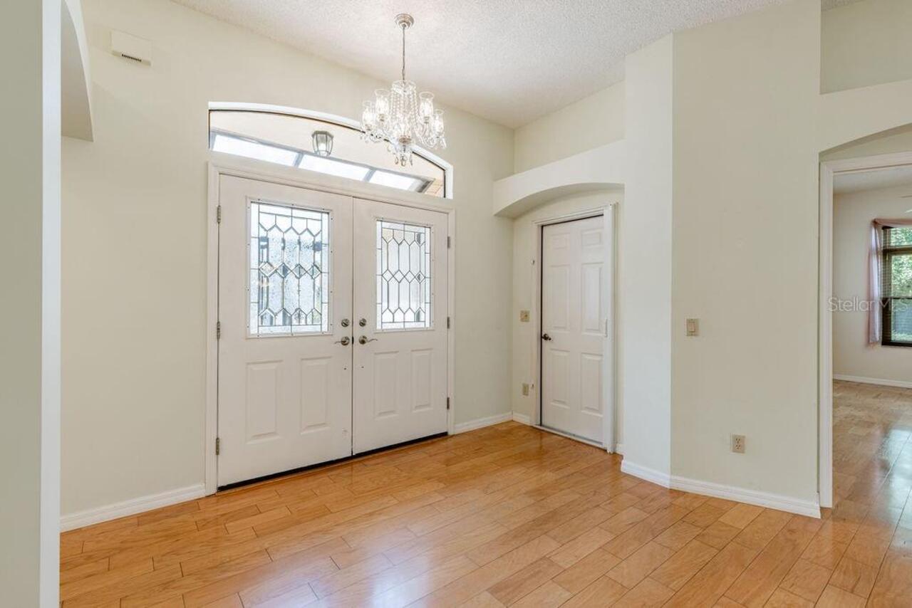 Listing Photo 8