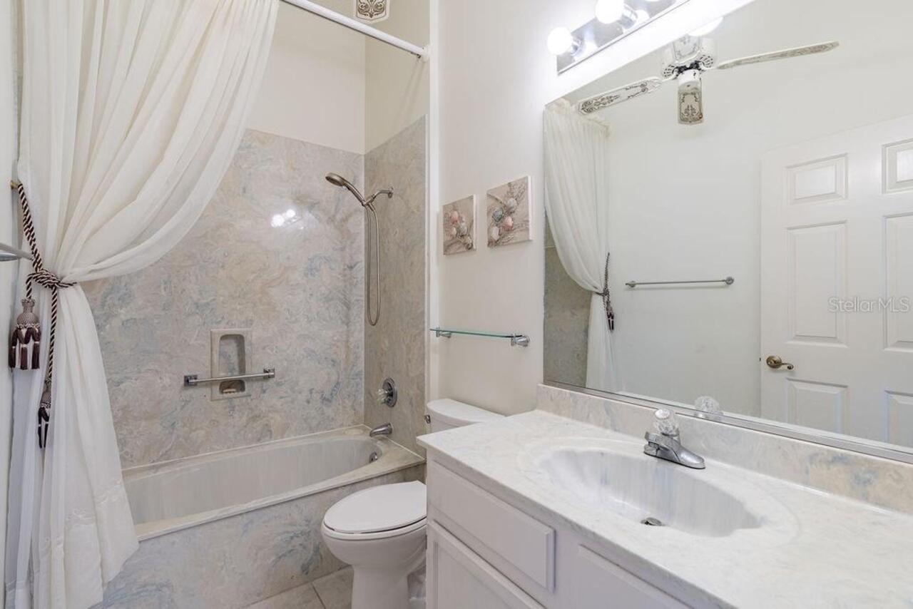 Listing Photo 9