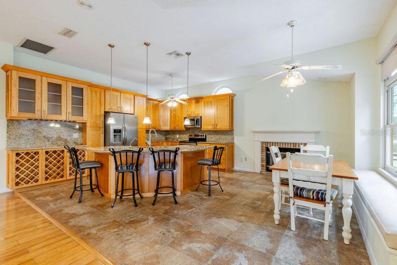 Listing Photo 16
