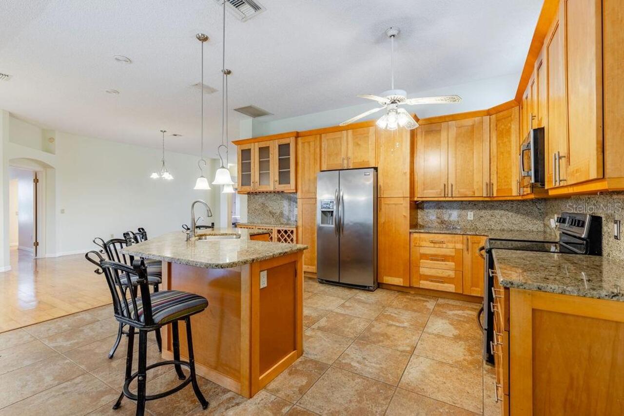 Listing Photo 17