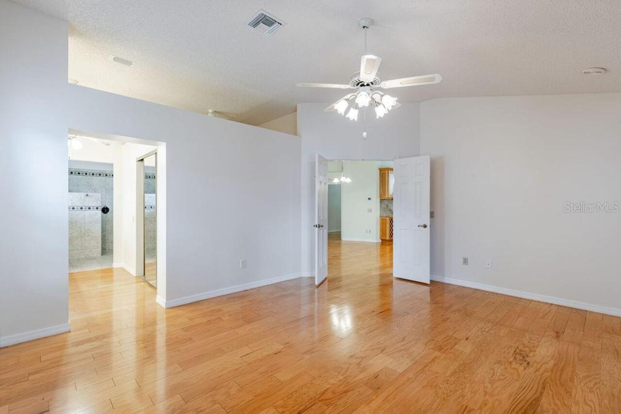 Listing Photo 25