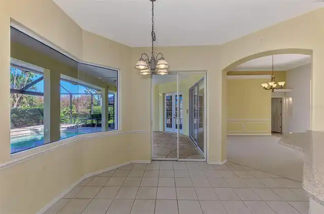 Listing Photo 14