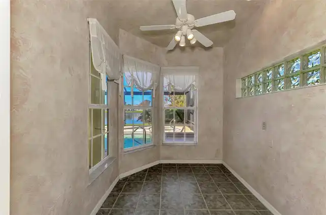 Listing Photo 33