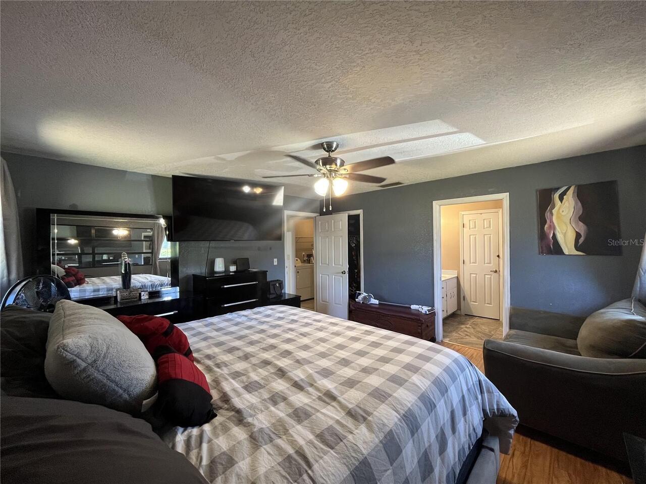 Listing Photo 43