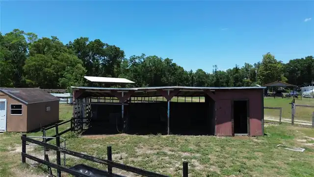 Listing Photo 9