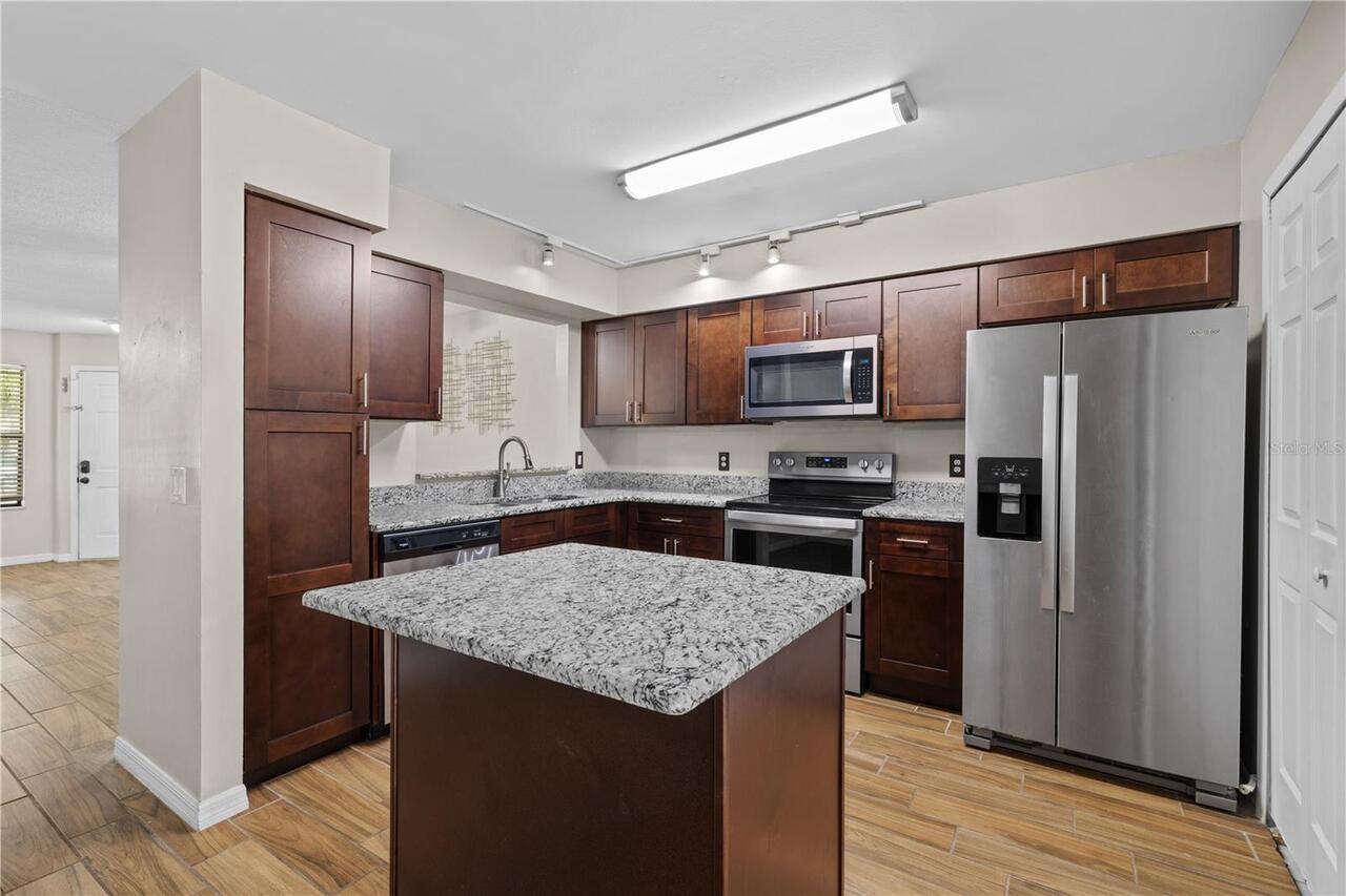 Listing Photo 7