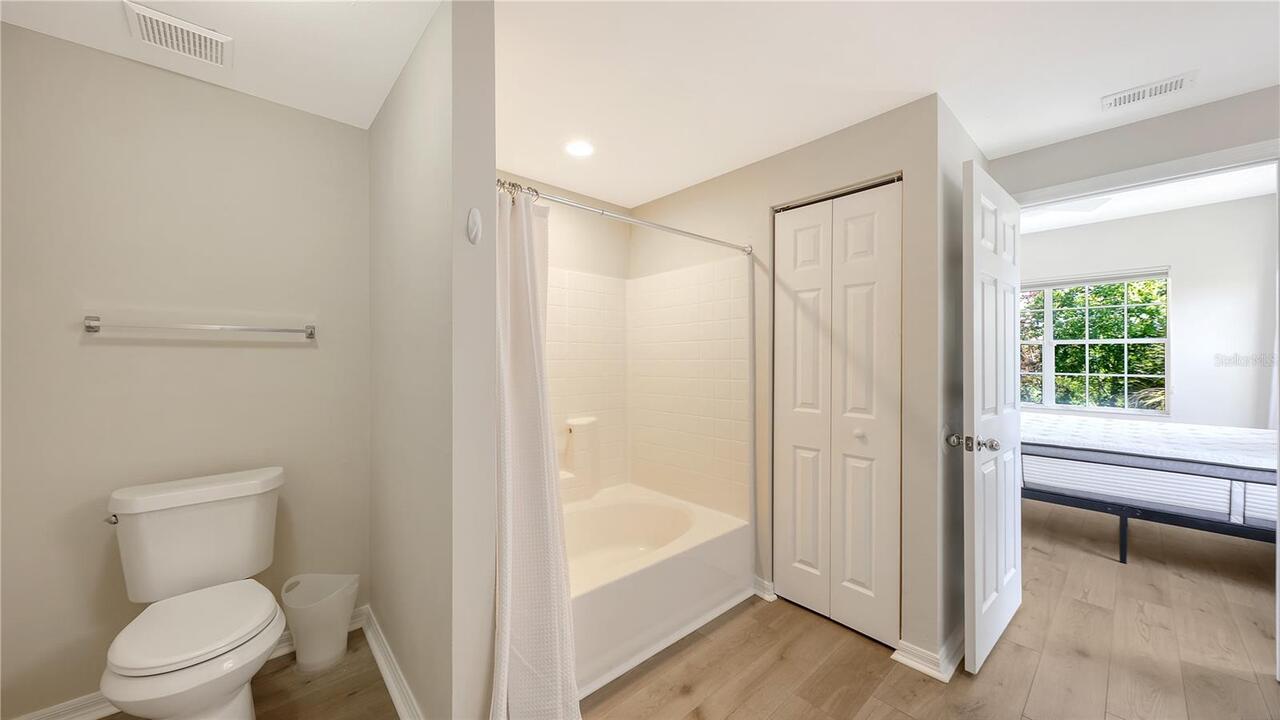 Listing Photo 20