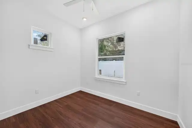 Listing Photo 25