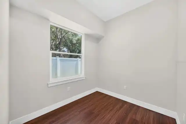 Listing Photo 27