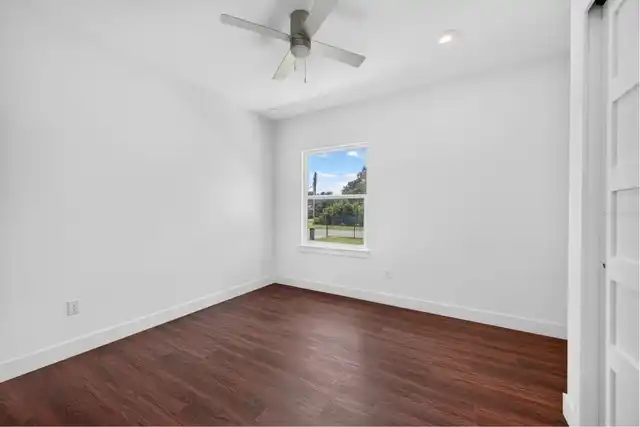 Listing Photo 32