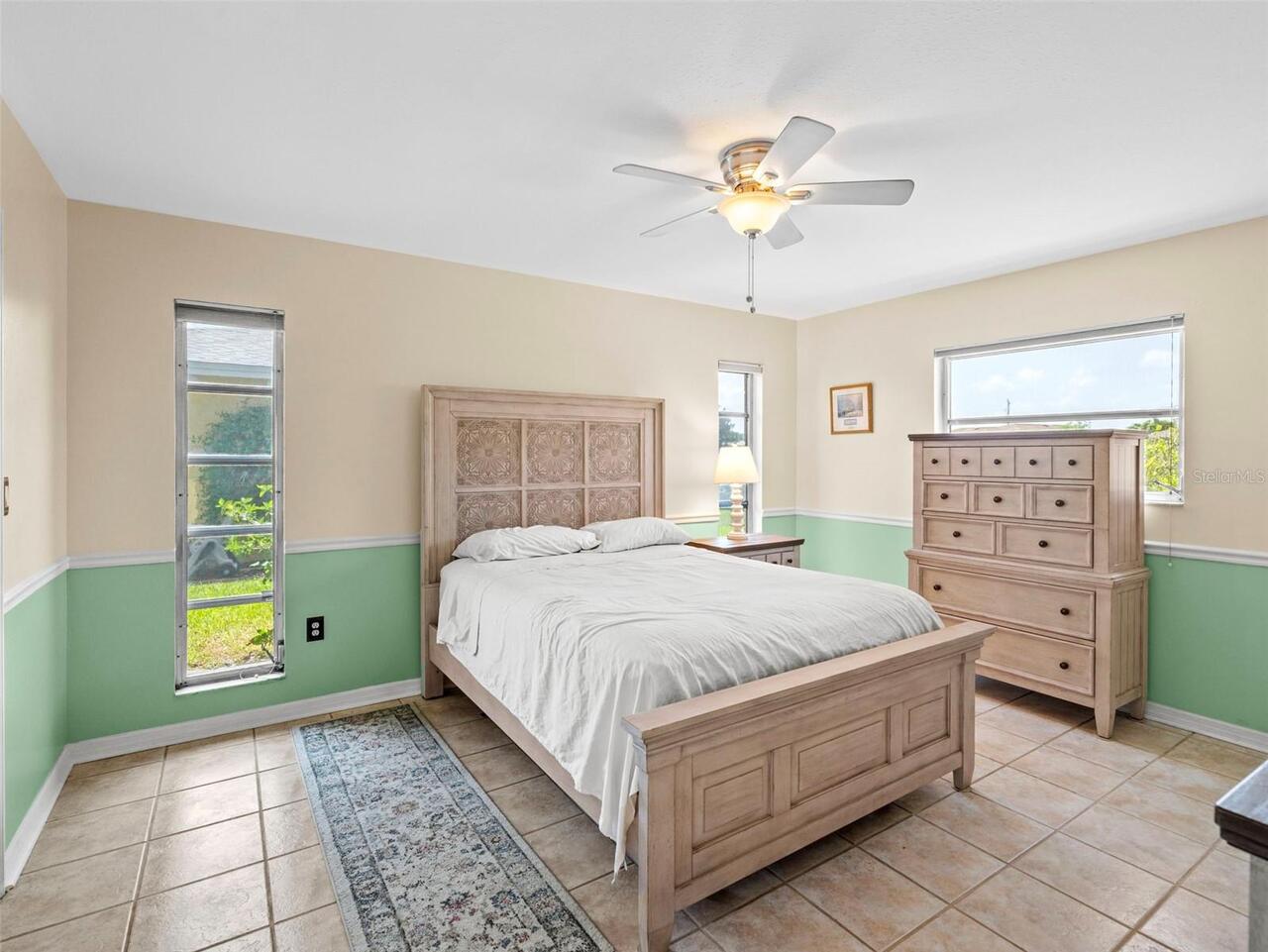 Listing Photo 8