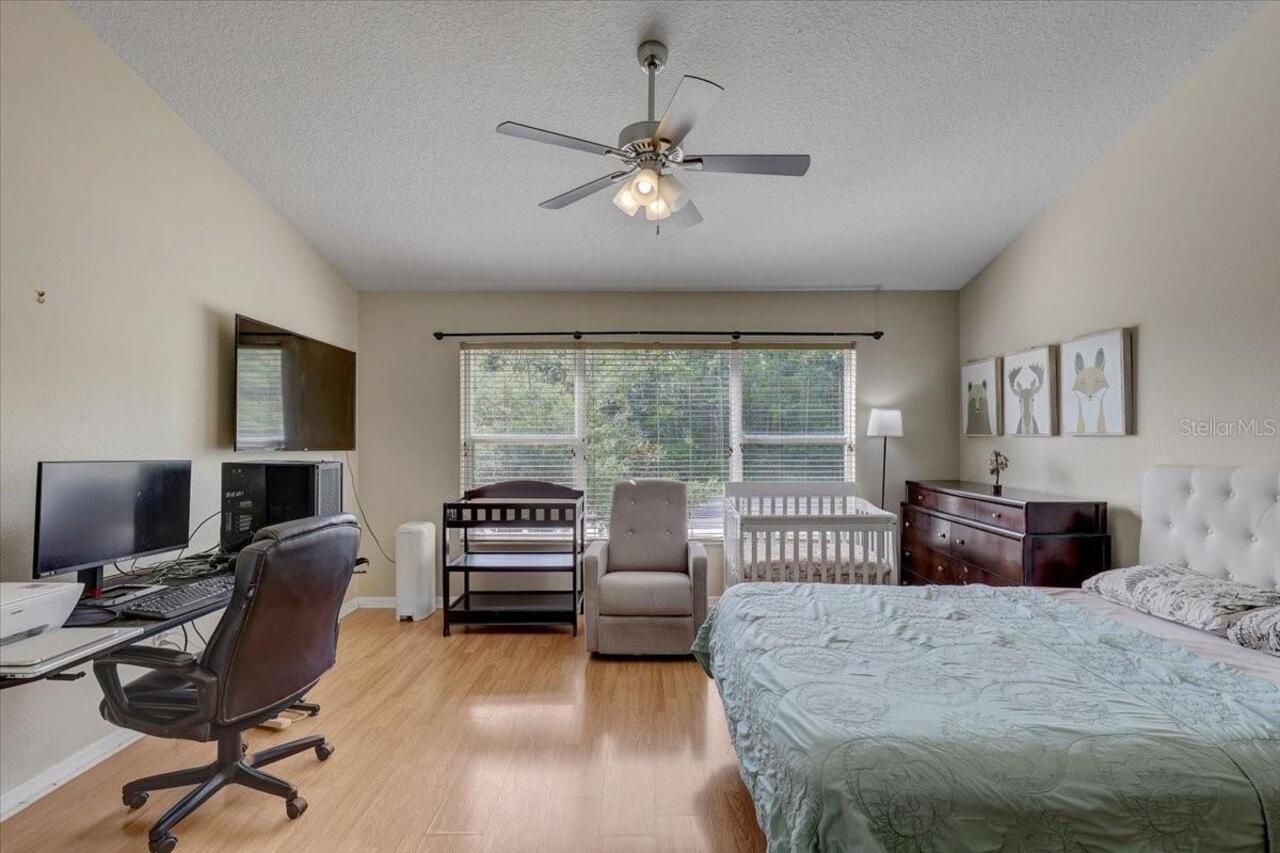 Listing Photo 17