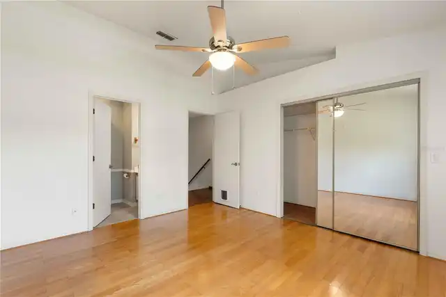 Listing Photo 10
