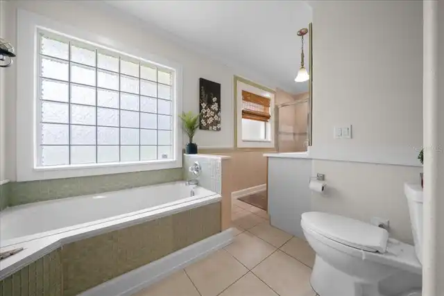 Listing Photo 10