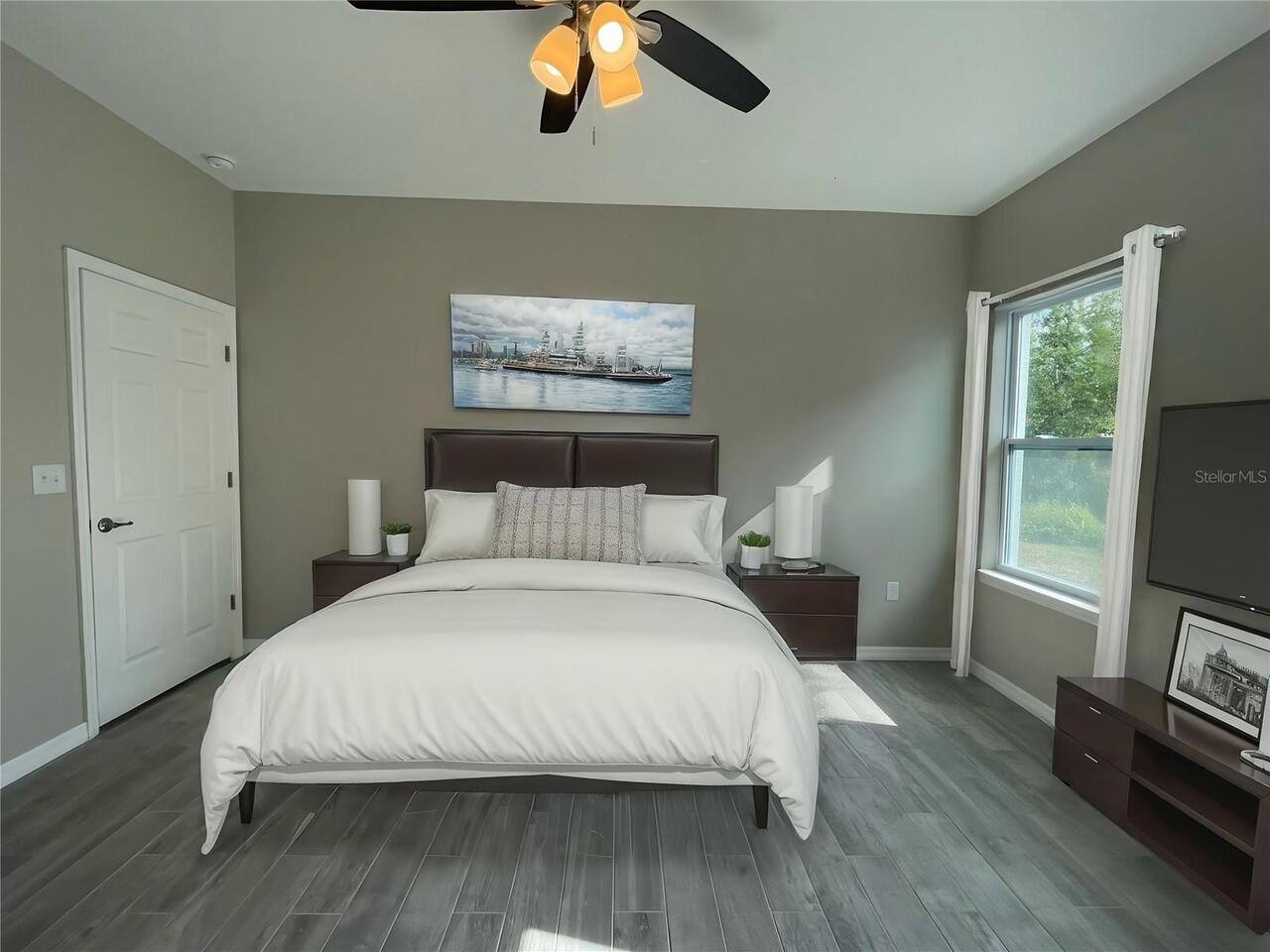 Listing Photo 11