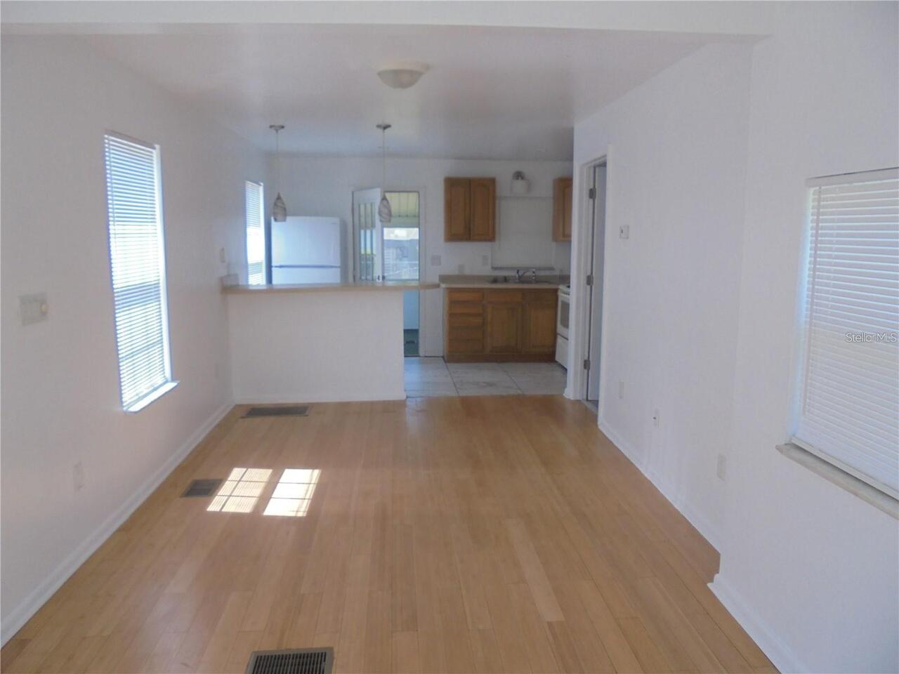 Listing Photo 9