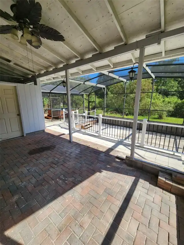 Listing Photo 16