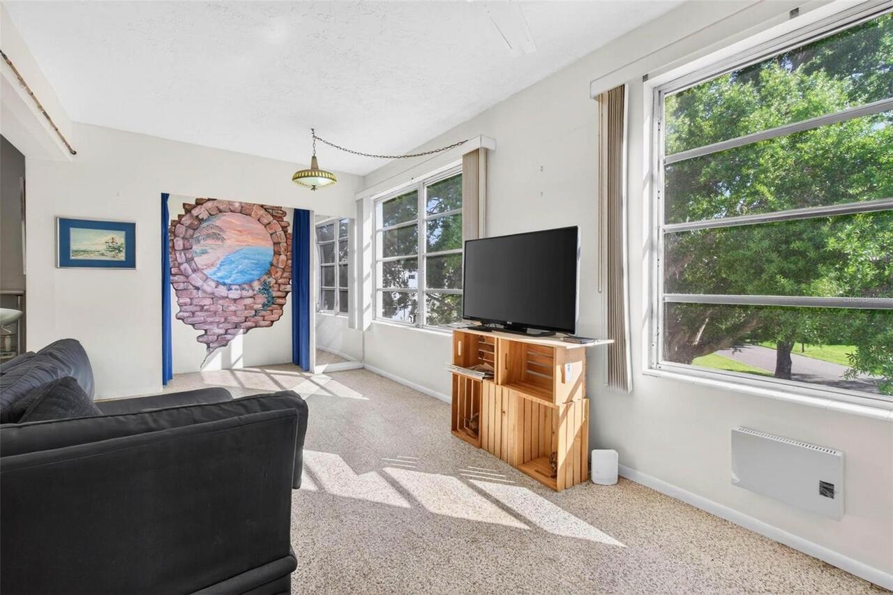 Listing Photo 15