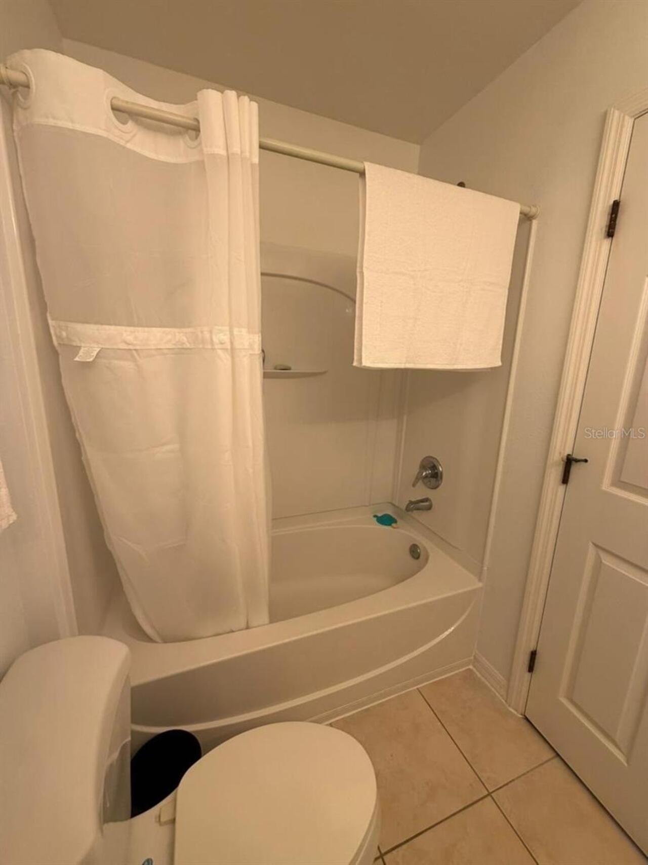 Listing Photo 10