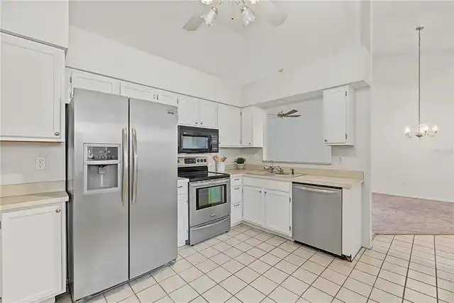 Listing Photo 7