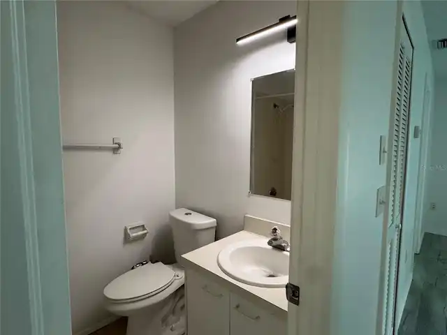 Listing Photo 10