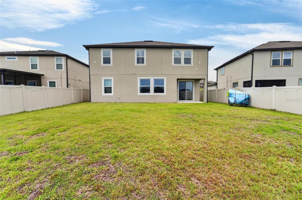 Listing Photo 10