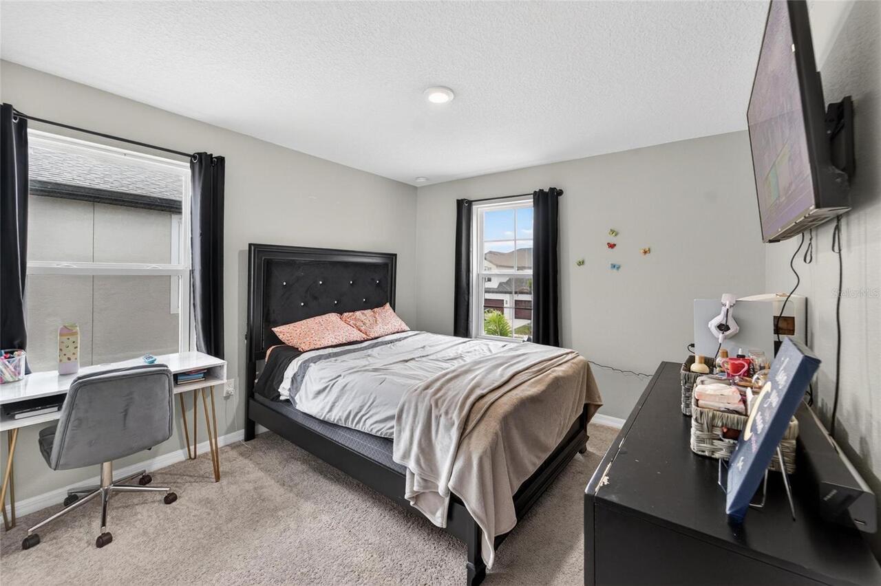 Listing Photo 17