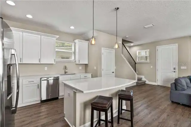 Listing Photo 11